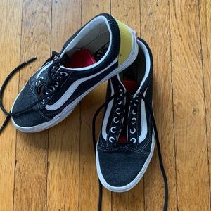VANS grey/yellow/red tabs 7.5